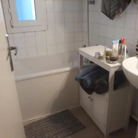 Dans Partage 70m2 Balcon Sud Alloggio in famiglia